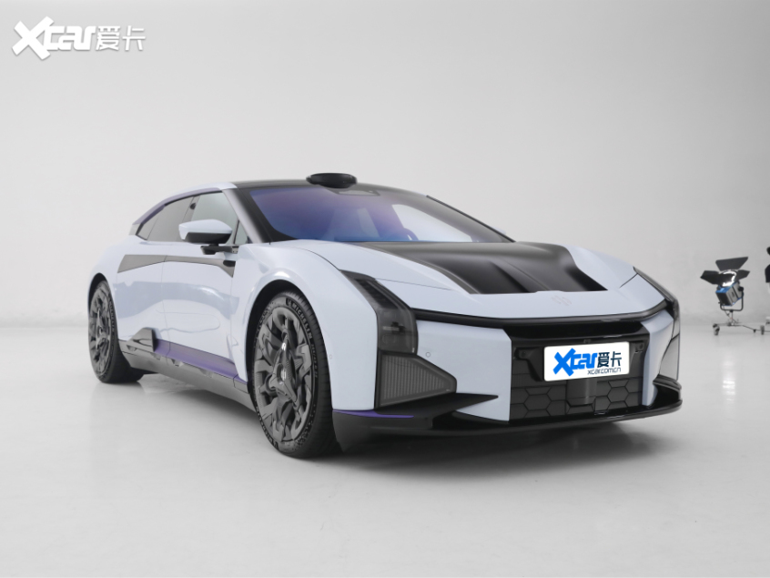 Chinese Express 2023 Gaohe HiPhi Z