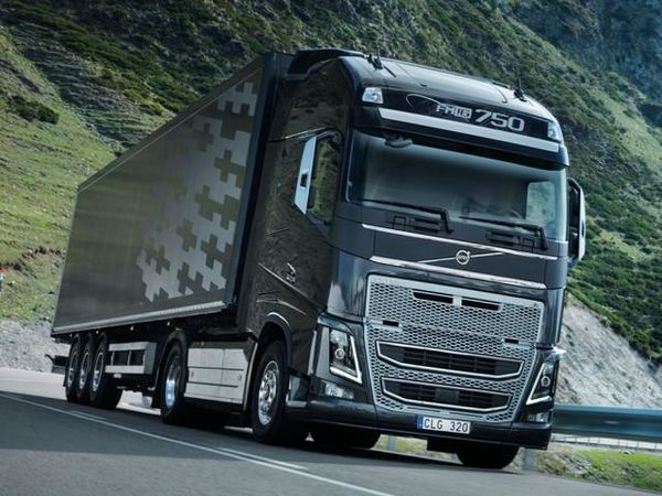 Dry goods: What do the numbers and letters on the truck body stand for?