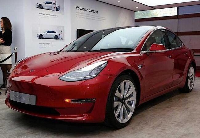 Tesla.jpg